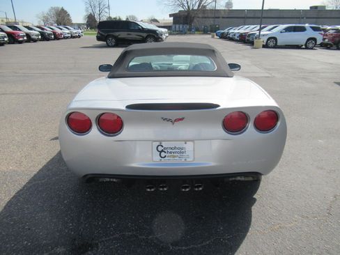 Used 2010 Chevrolet Corvette Grand Sport w/ Preferred Equipment Group RWD image 6
