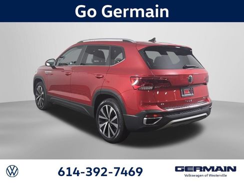 Used 2022 Volkswagen Taos SE w/ Driver Assistance Package AWD/4WD image 10