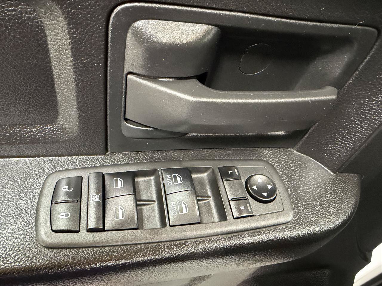 Used 2022 RAM 1500 Tradesman AWD/4WD image 12