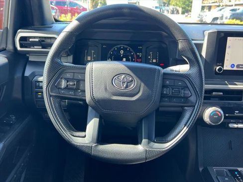 Certified 2025 Toyota Tacoma SR AWD/4WD image 22