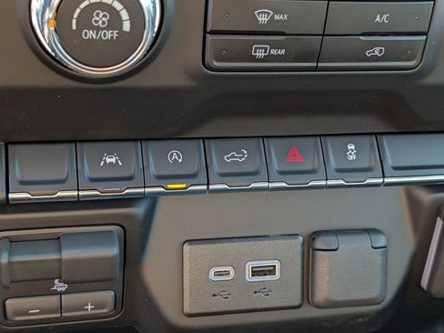 New 2026 GMC Sierra 1500 Pro w/ Pro Value Package image 43