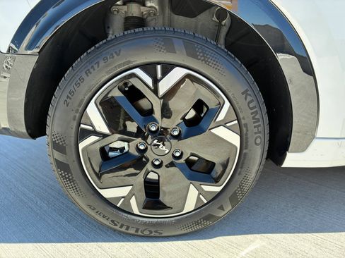 Used 2023 Kia Niro Wind FWD image 38