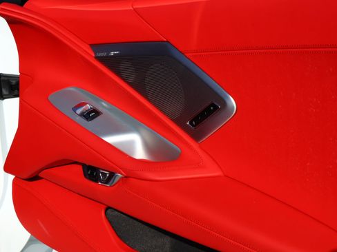 Used 2025 Chevrolet Corvette Stingray Premium Conv w/ Z51 Performance Package image 15