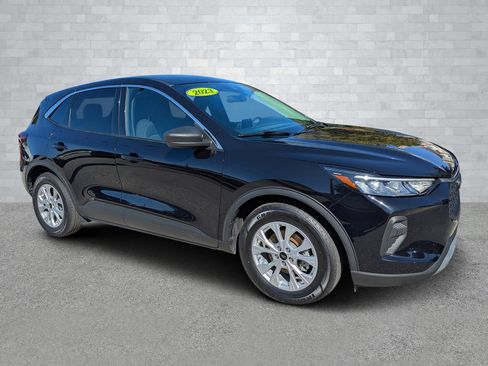 Used 2023 Ford Escape Active w/ Cold Weather Package image 1