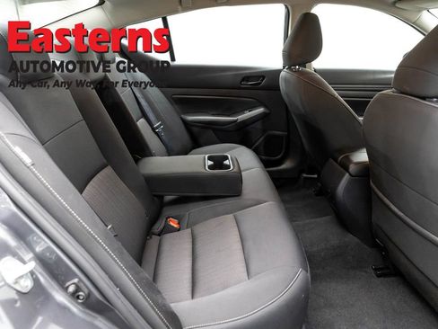 Used 2024 Nissan Altima 2.5 SV FWD image 23
