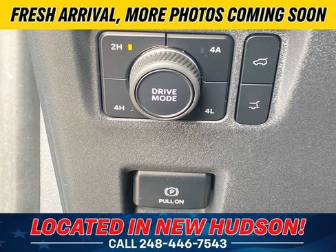 Used 2025 Ford Expedition Platinum image 18