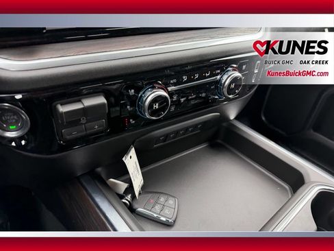 New 2026 GMC Sierra 3500 SLT w/ SLT Premium Package AWD/4WD image 23