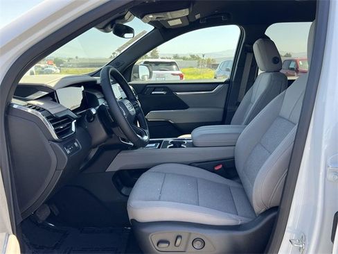 New 2025 GMC Acadia Elevation image 21