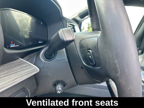 Used 2023 Jeep Wagoneer Series III w/ Preferred Equipment Group image 40