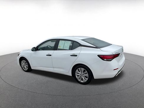 Used 2025 Nissan Sentra S image 10