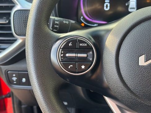 Certified 2025 Kia Soul LX image 25