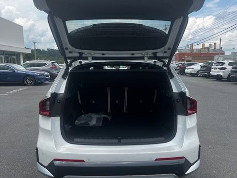 New 2025 BMW X1 xDrive28i w/ Convenience Package image 6