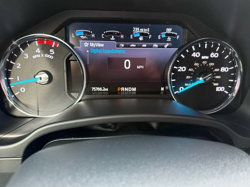 Used 2022 Ford F250 Lariat w/ Lariat Value Package image 26