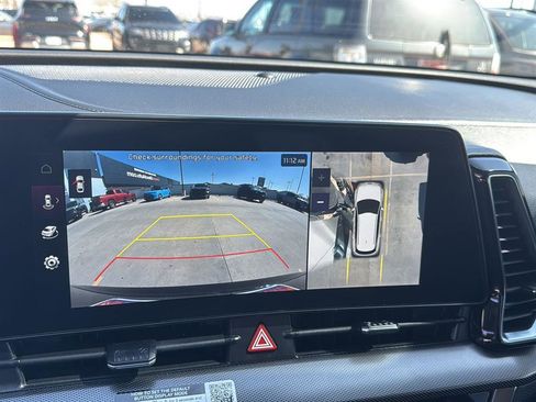 Used 2023 Kia Sportage SX image 5