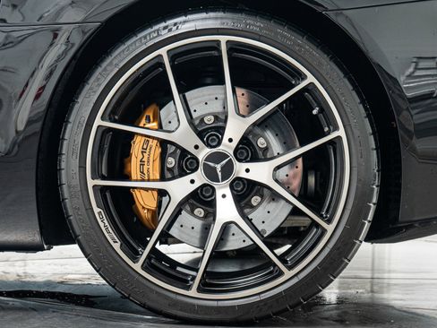 Used 2015 Mercedes-Benz SLS AMG GT Final Edition image 11