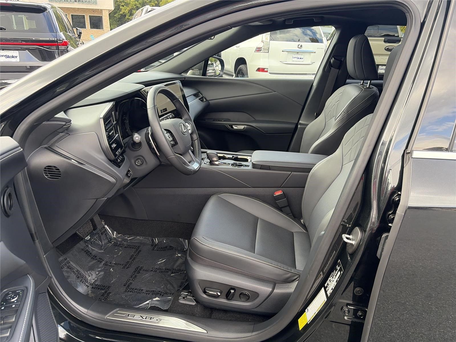 Used 2026 Lexus RX 350 Premium w/ Accessory Package (K3) FWD image 11