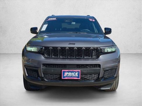Used 2023 Jeep Grand Cherokee L Laredo AWD/4WD image 2