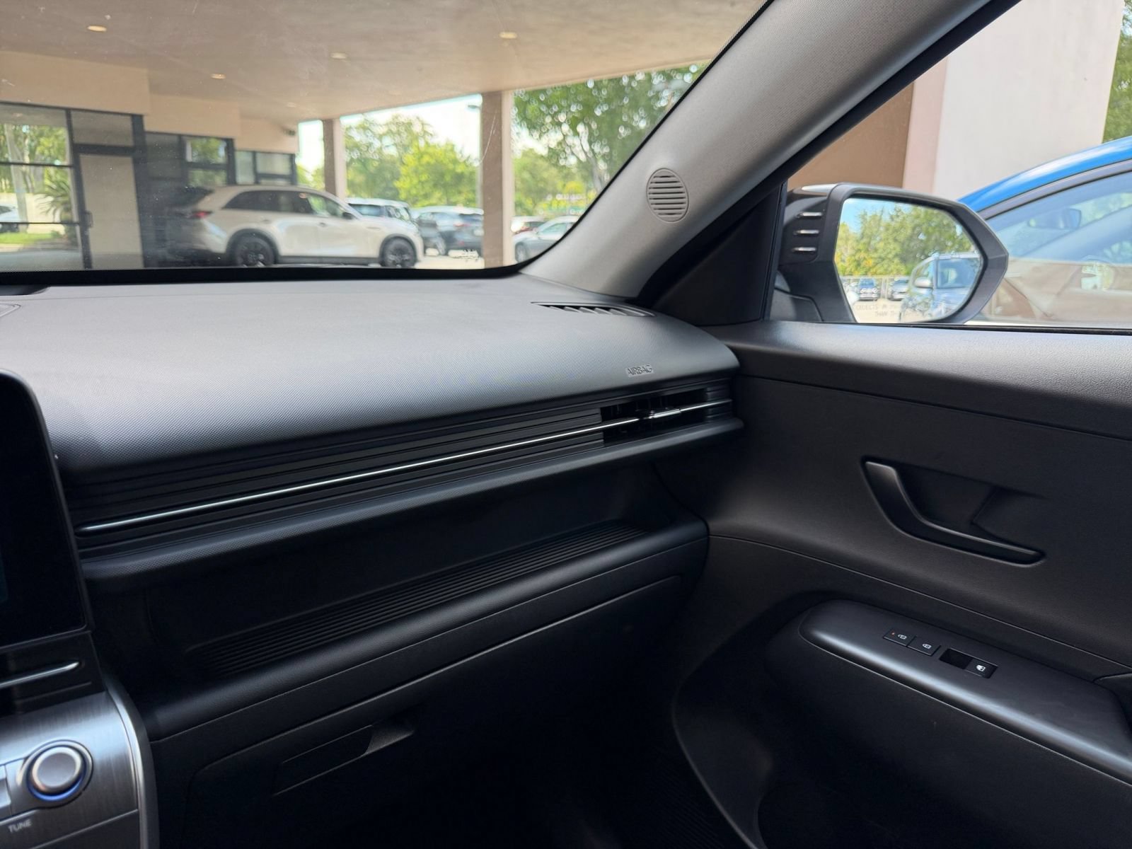 Used 2026 Hyundai Kona SEL Sport FWD image 29