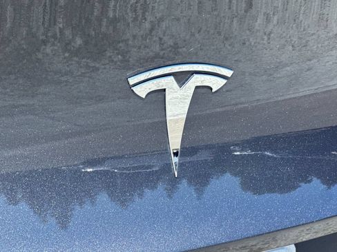 Used 2023 Tesla Model Y Long Range AWD/4WD image 26