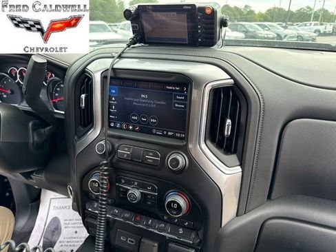 Used 2022 Chevrolet Silverado 2500 LTZ w/ LTZ Convenience Package AWD/4WD image 12