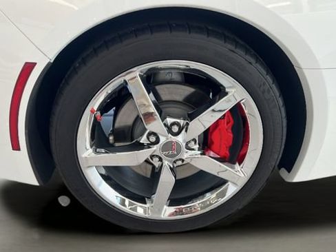 Used 2014 Chevrolet Corvette Stingray Coupe w/ 2LT Preferred Equipment Group RWD image 20