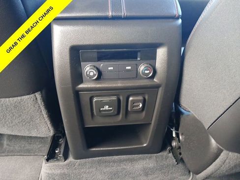 Used 2023 Chevrolet Traverse RS AWD/4WD image 14