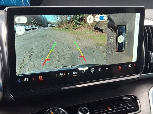 Used 2025 Ford Expedition Max Platinum AWD/4WD image 18
