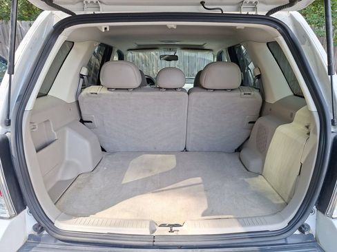 Used 2009 Mercury Mariner Premier FWD image 28