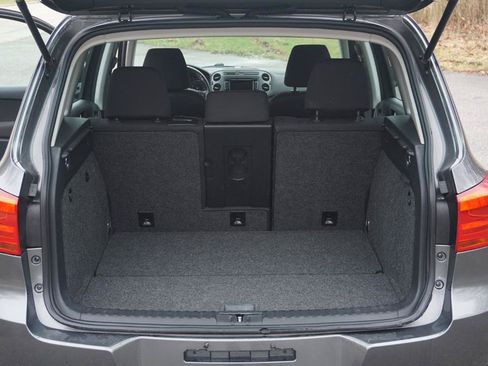 Used 2015 Volkswagen Tiguan S FWD image 24