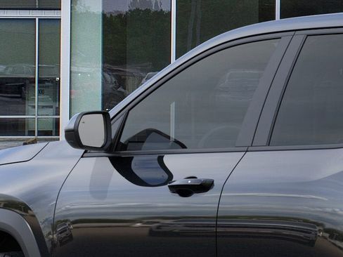 New 2026 Chevrolet Equinox LT FWD image 12