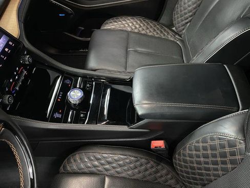 Used 2023 Jeep Grand Cherokee L Summit image 22