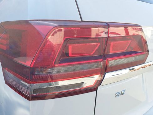 Used 2018 Volkswagen Atlas SE image 40