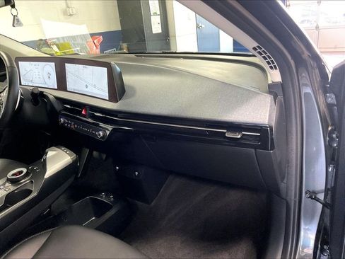 Used 2024 Kia EV6 Light AWD/4WD image 13