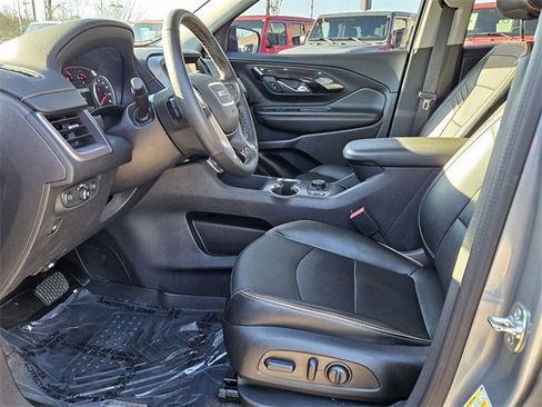 Used 2024 GMC Terrain AT4 image 13