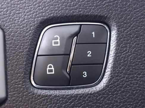 Used 2019 Ford F150 Lariat w/ Equipment Group 502A Luxury image 40