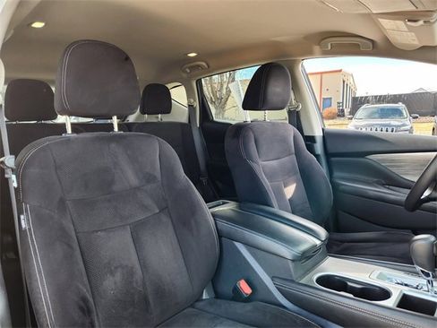 Used 2018 Nissan Murano S image 12