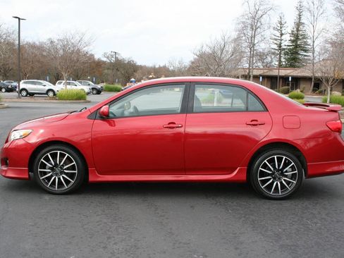 Used 2010 Toyota Corolla S image 8