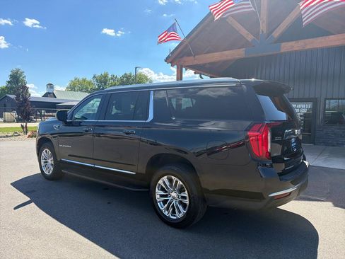 Used 2022 GMC Yukon XL SLT AWD/4WD image 6