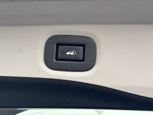 Used 2014 Nissan Rogue SL image 20