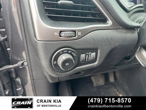 Used 2021 Jeep Cherokee Latitude Lux FWD image 17