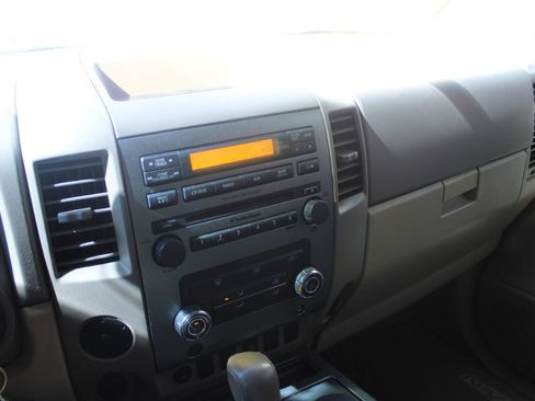 Used 2008 Nissan Titan SE RWD image 18