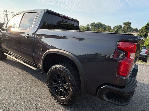 Used 2023 Chevrolet Silverado 1500 ZR2 w/ Technology Package AWD/4WD image 10