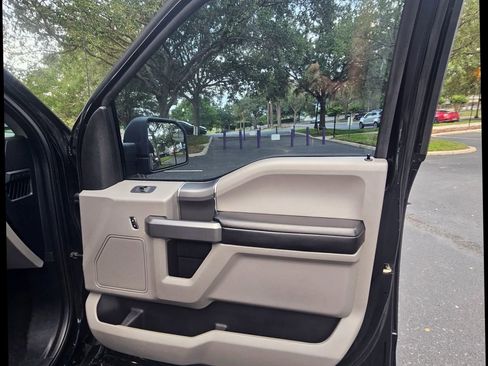 Used 2016 Ford F150 XLT w/ Equipment Group 302A Luxury AWD/4WD image 24