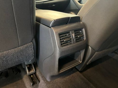 Used 2023 Nissan Rogue S AWD/4WD image 21