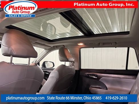 Used 2023 Toyota Highlander Platinum AWD/4WD image 31