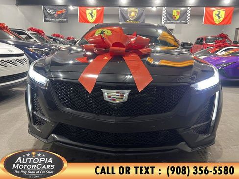 Used 2022 Cadillac CT5 V image 50