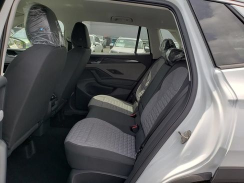 New 2026 Volkswagen Tiguan S FWD image 7