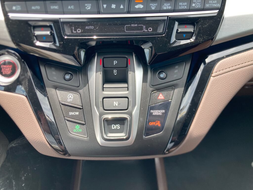 New 2026 Honda Odyssey Touring image 14