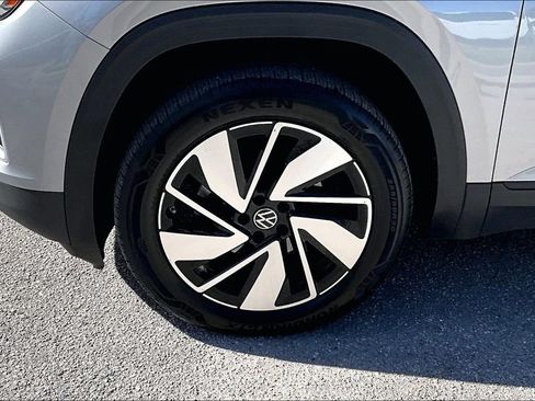 Certified 2025 Volkswagen Atlas SE AWD/4WD image 13