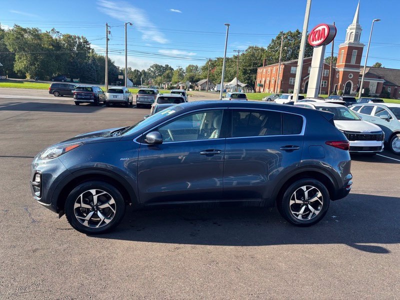Used 2022 Kia Sportage LX AWD/4WD image 5